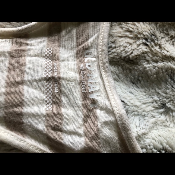 Lot of three tank tops - Picture 7 of 8